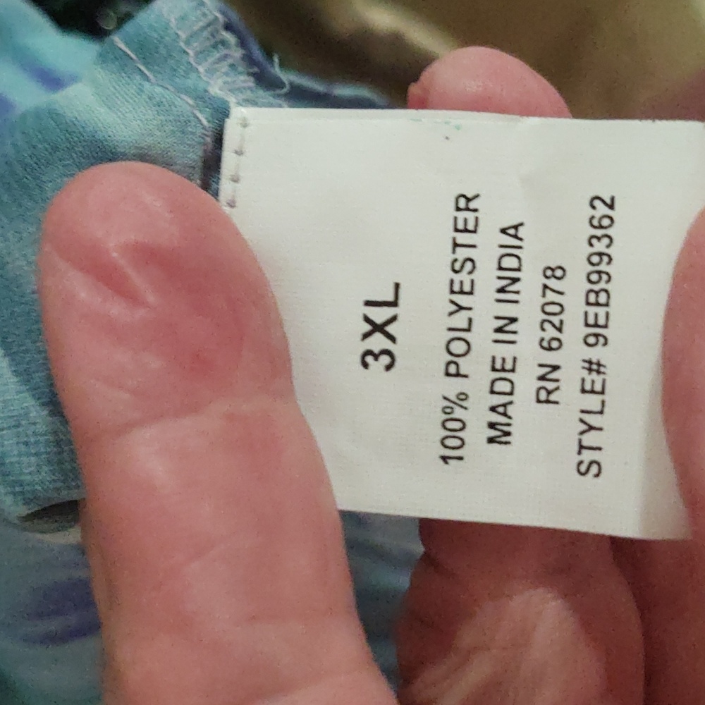 Sheer blouse by Shenanigans Woman 3xl. - Picture 5 of 5